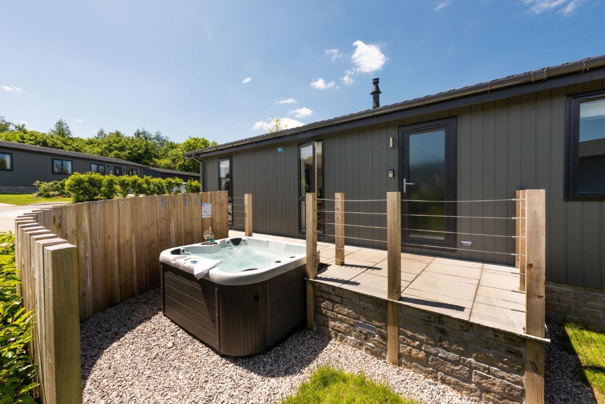 Buttercup Lodge, 33 Roadford Lake Lodges Lifton Eksteriør billede